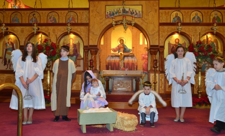 Η αναπαράσταση της Γέννησης στον Αγιο Λουκά Μπρουμόλ (PA)