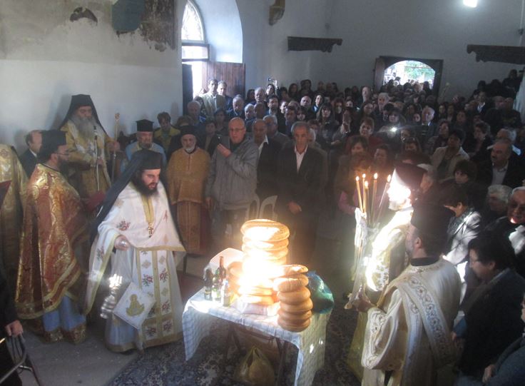 Θεία Λειτουργία στην κατεχόμενη κοινότητα της Κατωκοπιάς