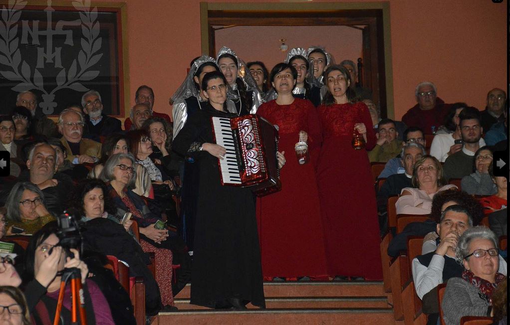 Θεατρικό δρώμενο για τον Άγιο Μάξιμο το Γραικό(φωτογραφίες)