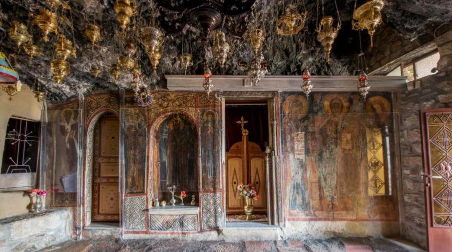 Πανηγυρίζει η Ι.Μ. Οσίου Παταπίου στο Λουτράκι