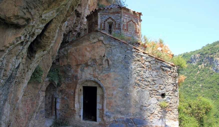 Αγρυπνίες στην ιστορική Μονή Φιλοσόφου Γορτυνίας