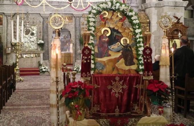 Χριστούγεννα στην Εκατονταπυλιανή