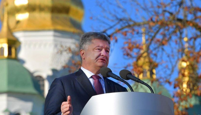 Poroshenko says Moscow pursues provocations against autocephaly of Ukrainian church