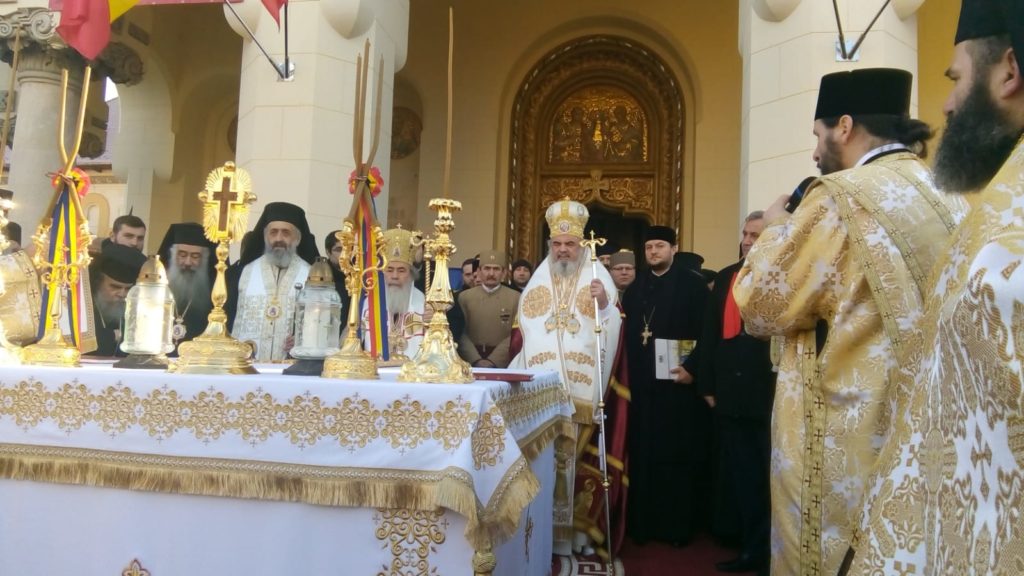 „Pentru toate binefacerile Marii Uniri, aducem astăzi mulțumire” – Te Deum la Catedrala Reîntregirii din Alba Iulia