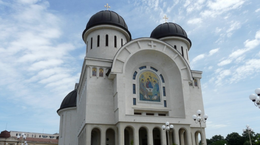 Mesajul Patriarhului Daniel cu prilejul sfinţirii picturii Catedralei Arhiepiscopale „Sfânta Treime” din Arad