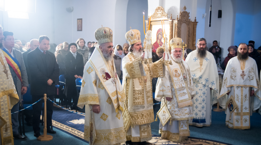 Trei ierarhi români au oficiat Sfânta Liturghie la Mănăstirea „Sfânta Maria” – Techirghiol