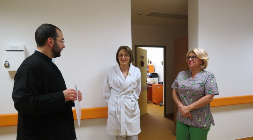 Parohia ortodoxă din Bibbiena, Italia, a donat aparatură pentru spitalul Judeţean Neamţ