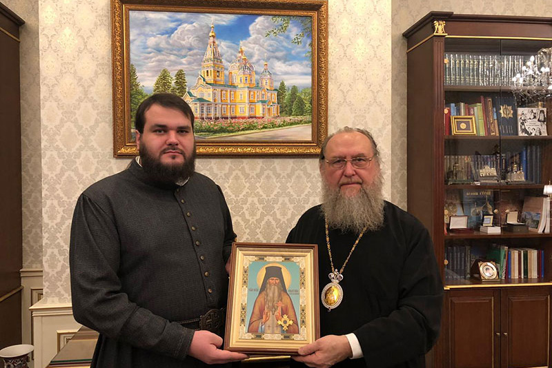 Валаамскому монастырю передана в дар икона преподобноисповедника Севастиана Карагандинского с частицей его мощей