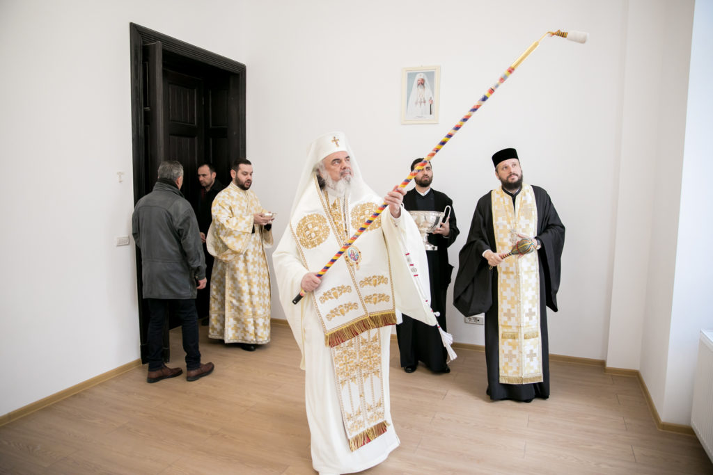 A fost sfințit noul sediu al Arhiepiscopiei Bucureștilor, clădire construită din inițiativa Patriarhului Miron