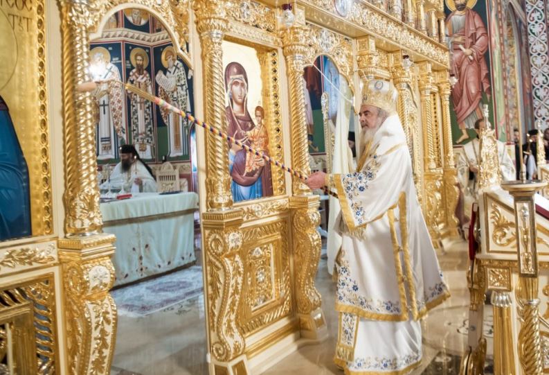 Όταν ανοίγουμε μια εκκλησία ανοίγουμε μια πόρτα στον Ουρανό