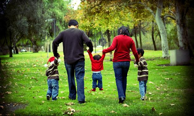 Επίδομα για τους τρίτεκνους στη Μητρόπολη Μαρωνείας