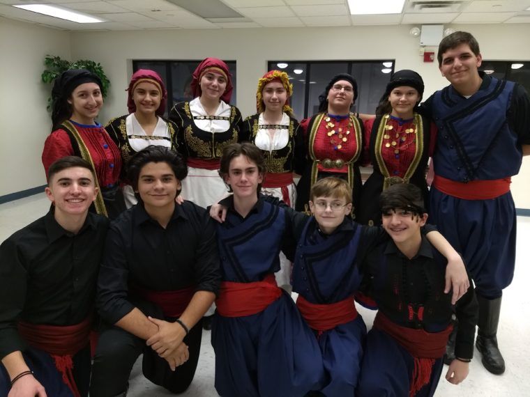 Έκλεψαν την παράσταση στο πανηγύρι του Αγ. Νικολάου Στάτεν Αϊλαντ