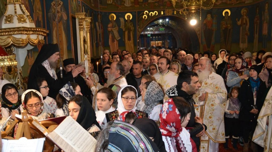 Ierarh american la hramul Bisericii Sf. Ioan Botezătorul din Botoşani