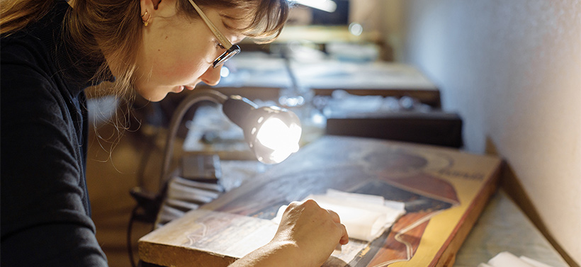 Участники зимней школы реставрации отреставрировали 27 старинных икон