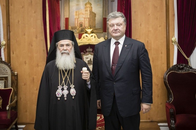 Petro Poroshenko invites Patriarch Theophilos of Jerusalem to Ukraine