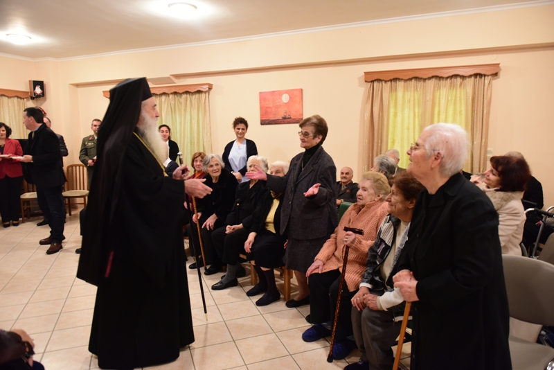 Κοντά στη τρίτη ηλικία ο Μητρ. Σάμου