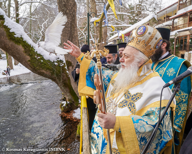 Η εορτή των Θεοφανείων και ο καθαγιασμός των υδάτων σε Βέροια και Νάουσα