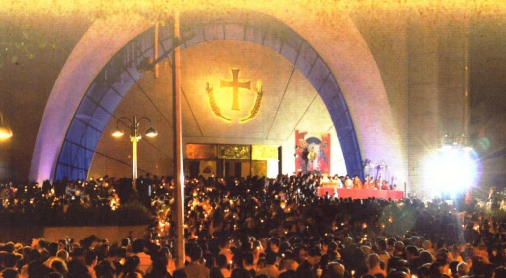 Libri "Në Shqipëri – Kryq dhe Ngjallje"