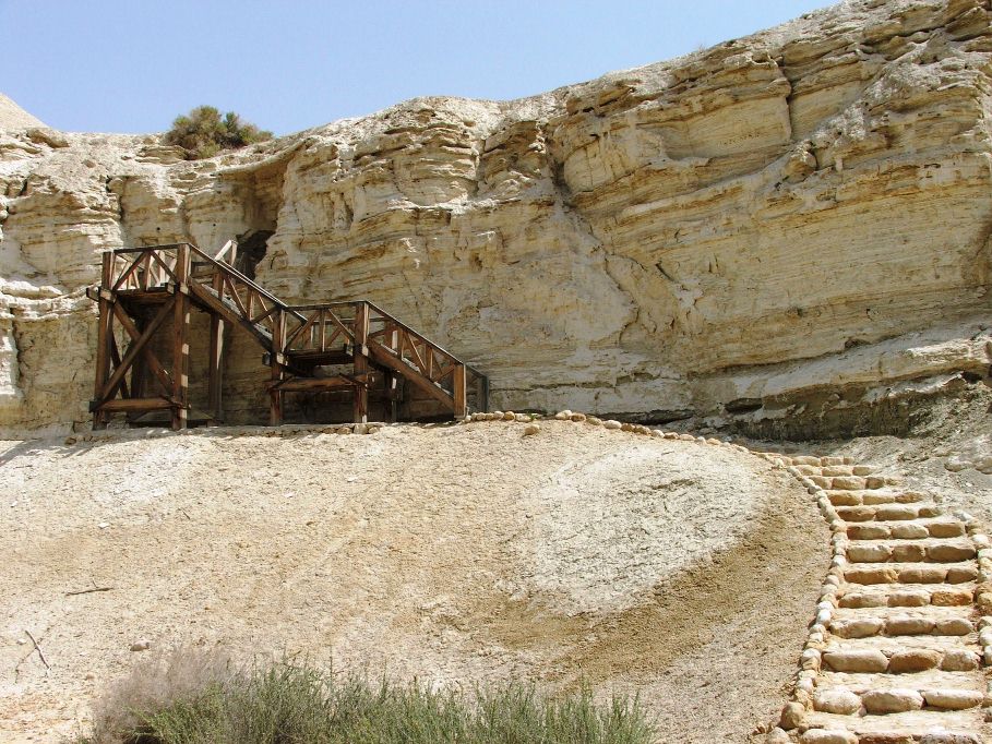 Το σπήλαιο όπου ασκήτεψε η Οσία Μαρία η Αιγυπτία