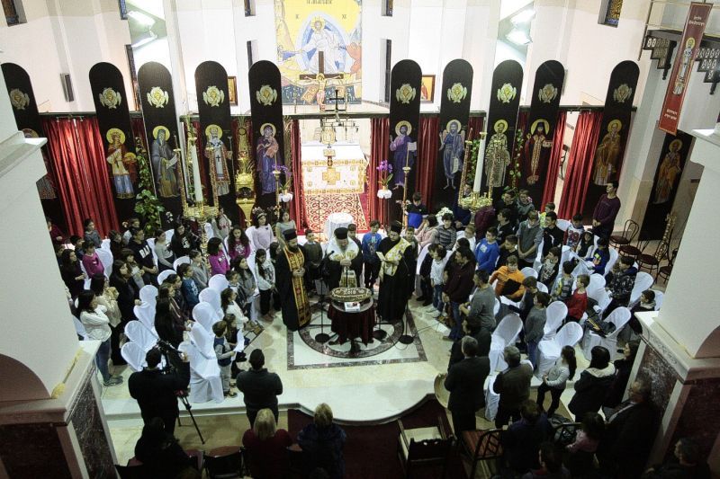 H νεανική συντροφιά Κιβωτός κόβει την πίτα της