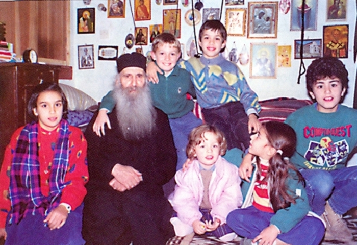 Άγιος Ιάκωβος:Για σας τους παντρεμένους κομποσχοίνια και μετάνοιες είναι τα παιδιά σας