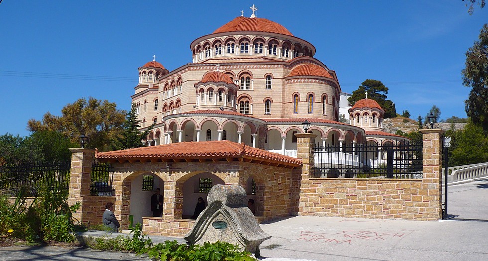 Οδοιπορικό στο Μοναστήρι του Αγίου Νεκταρίου στην Αίγινα