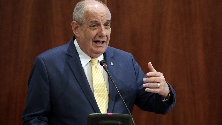 Ευχές στους απανταχού Έλληνες από τον Υφ. Εξωτερικών