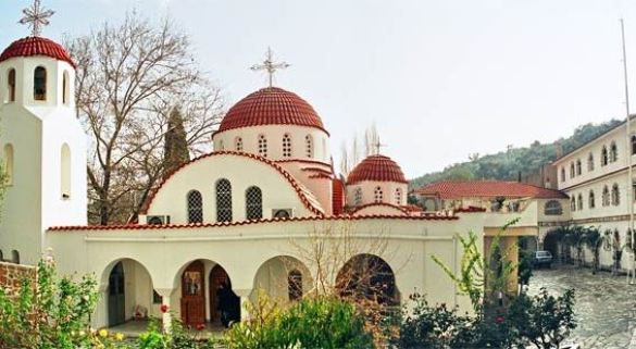 Οδοιπορικό στην Ιερά Μονή Αγίου Ραφαήλ στη Μυτιλήνη