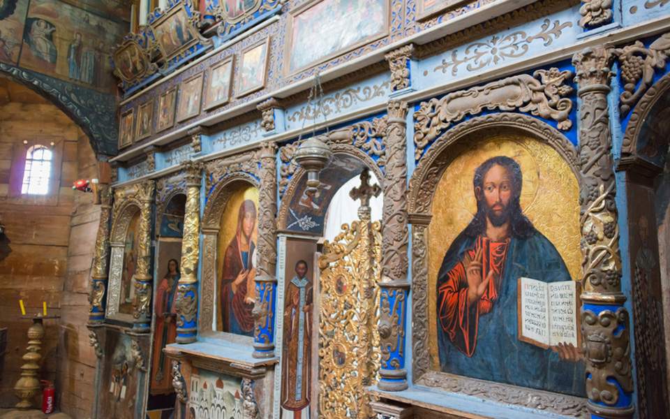 Βεβήλωσαν εκκλησία στην Ουκρανία