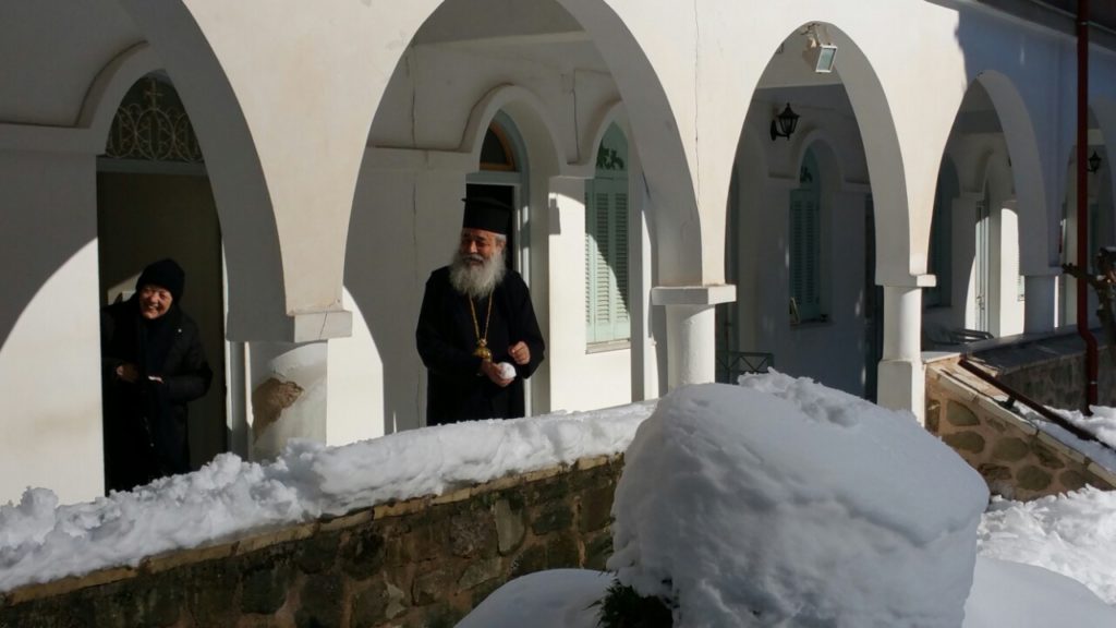 Ο Μητρ. Φθιώτιδος στη χιονισμένη Ι.Μ. Δαμάστας