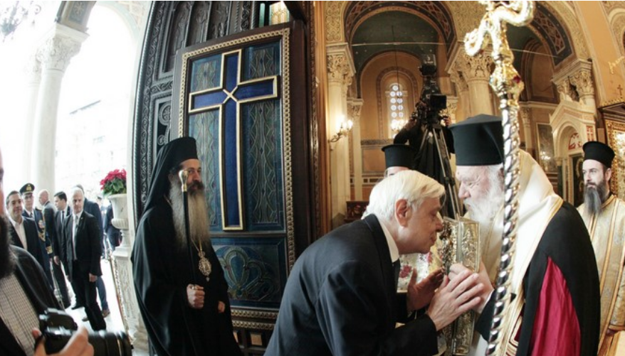 Președintele Greciei s-a rugat la începutul noului an în Catedrala Mitropolitană din Atena