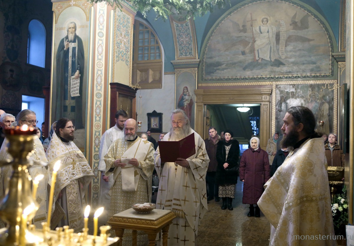 Богослужение валаамское подворье. Казанская церковь при подворье валаамского монастыря. Игумен феогност ткачев подворье даниловского монастыря. Подворье валаамского монастыря в спб. Подворье валаамского монастыря в санкт-петербурге.