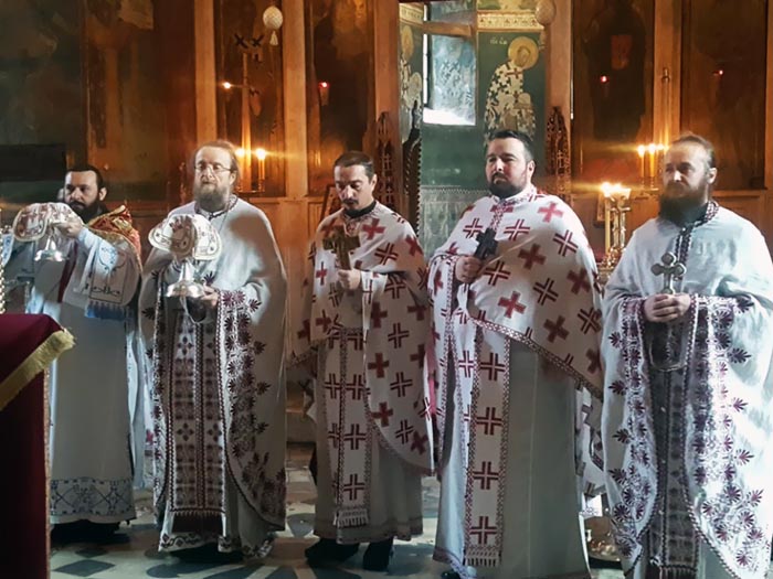 Liturgy in the Dechani monastery