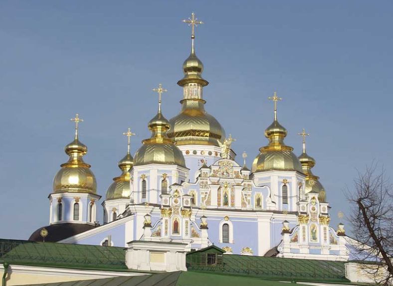 Юрист УПЦ: Общины переходят не в новую церковь, а в Киевский патриархат