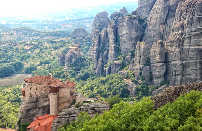 Διήμερο Προσκύνημα στα Μετέωρα με την “Πειραϊκή Εκκλησία”