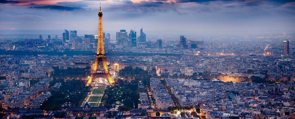 Είμαι Παρίσι. Που θα ανάψω ένα κεράκι;