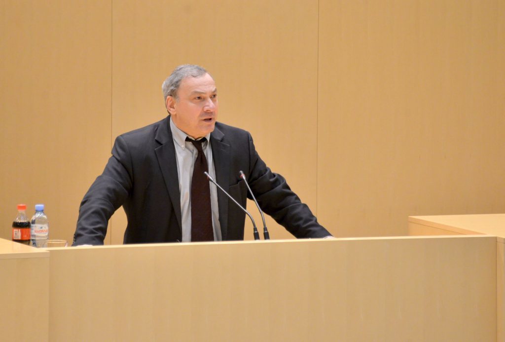 ზაზა პაპუაშვილი – ძალიან გთხოვთ, უკრაინის ეკლესიის ავტოკეფალიის საკითხიდან სეირის საყურებელ მასალას ნუ ქმნით