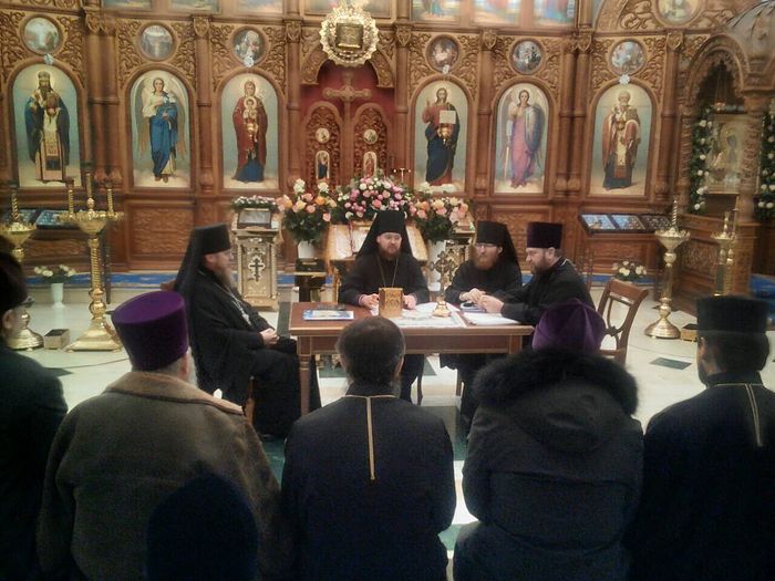 Kiev Diocese declares loyalty to canonical Ukrainian Church and primate