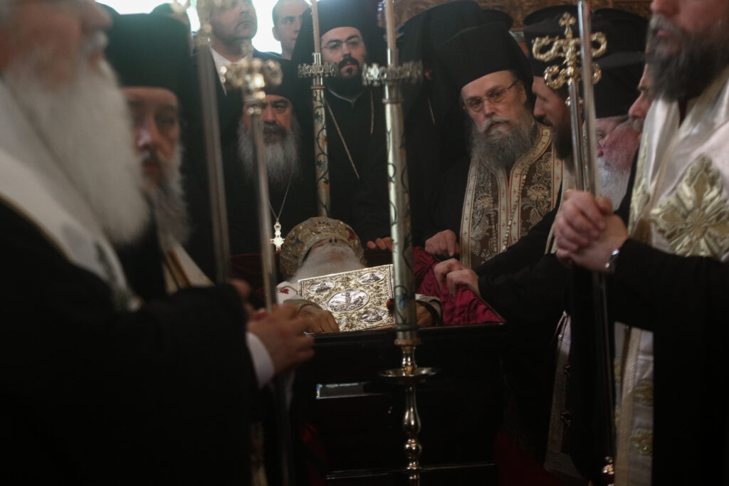 Η Νότια Αθήνα αποχαιρέτησε τον Ποιμενάρχη της (ΦΩΤΟ)