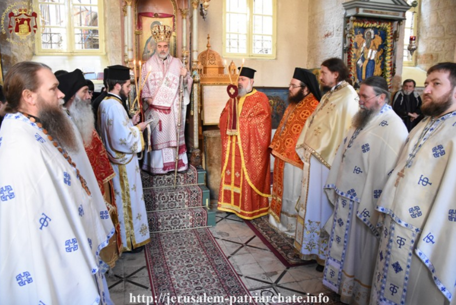 الإحتفال بعيد القديس العظيم في الشهداء خرالامبوس (فرح) في البطريركية