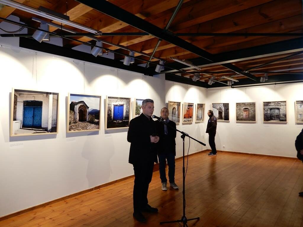 Εγκαινιάστηκε η έκθεση της Αγιορειτικής Εστίας: «Άθως Θύραυλοι Στώμεν»