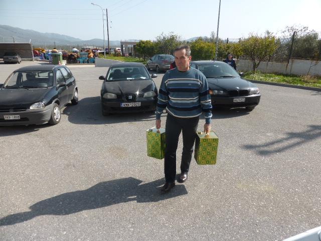 Προσφορά ελαιολάδου για τα Ιδρύματα της τοπικής Εκκλησίας