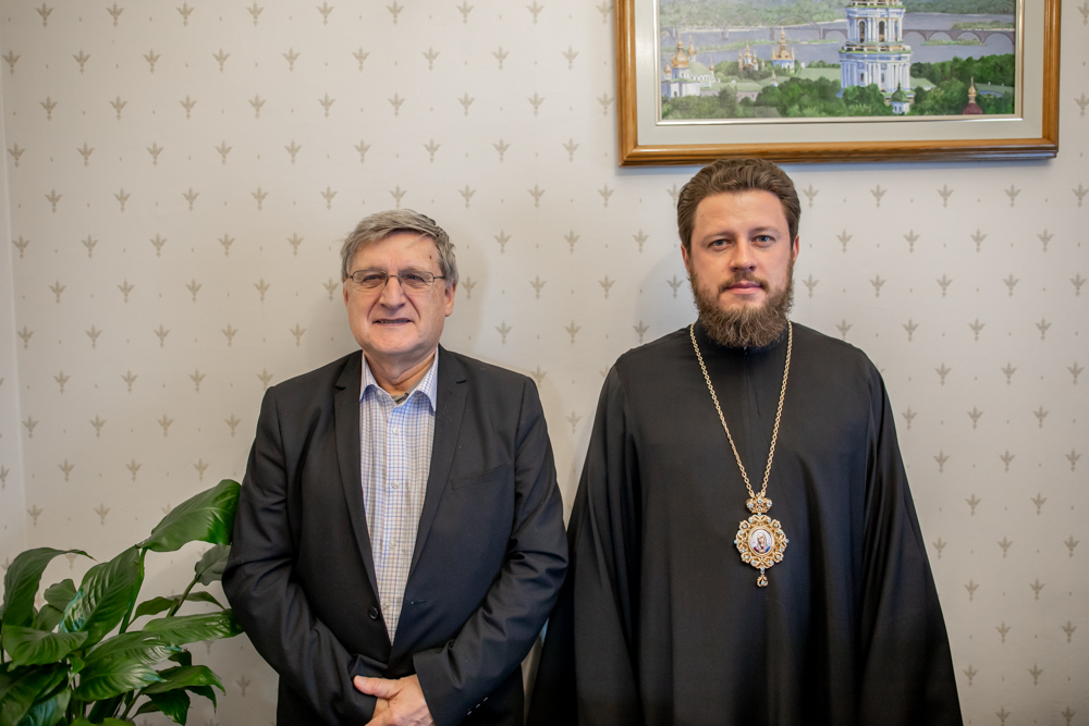 Епископ Барышевский Виктор сообщил директору правозащитной организации Human Rights Without Frontiers о нарушении прав верующих на Украине