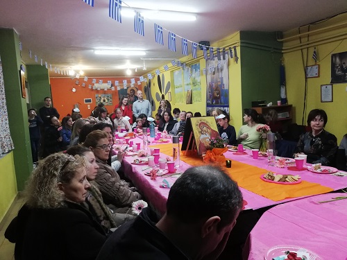 Ένα μεγάλο ευχαριστώ στη Μάνα από τα παιδιά στο Γκύζη