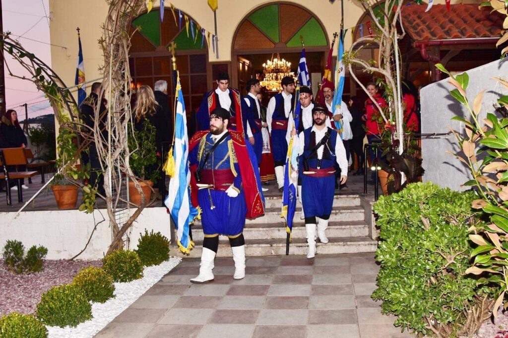 Λιτάνευση Εικόνος και Ιερού Λειψάνου του Αγίου Χαραλάμπους