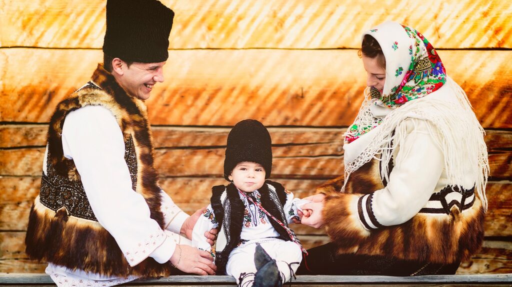 Expoziția „Chipul satului românesc”, un proiect Basilica.ro