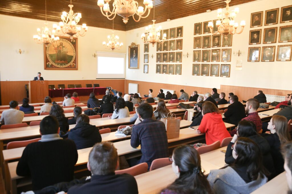 Detalii mai puțin cunoscute din viața lui Petre Țuțea, prezentate la Sibiu