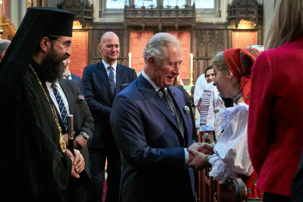 Prințul Charles prezent la o slujbă ortodoxă în comunitatea românilor din Marea Britanie