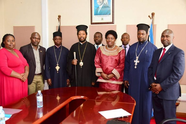 Йерарси от православната митрополия в Уганда се срещнаха с представители на правителството в африканската страна