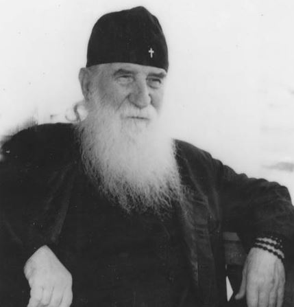 “Ο άνθρωπος είναι τοποθετημένος στο δρόμο ανάμεσα στον παράδεισο και στην κόλαση”